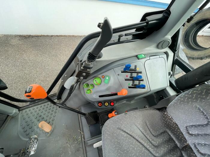 Deutz-Fahr Agroplus 420 - Máy cày: hình 4 Deutz-Fahr Agroplus 420 - Máy cày: hình 4