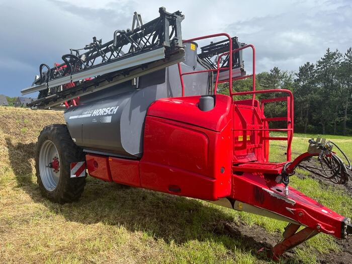 Horsch LEEB 8 GS - Máy xịt kéo: hình 2 Horsch LEEB 8 GS - Máy xịt kéo: hình 2