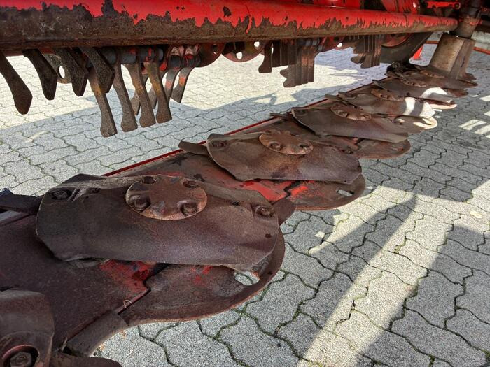 Kuhn FC 9530 D - Máy cắt cỏ: hình 2 Kuhn FC 9530 D - Máy cắt cỏ: hình 2