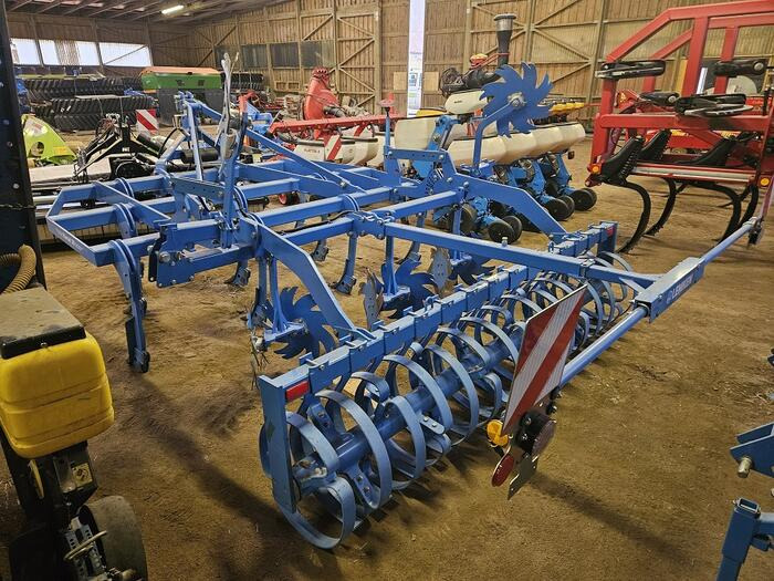 Lemken Karat 10 - Máy trồng trọt: hình 4 Lemken Karat 10 - Máy trồng trọt: hình 4