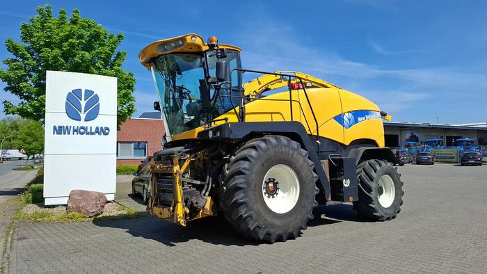New Holland FR 9060 - Máy gặt đập thức ăn gia súc: hình 1 New Holland FR 9060 - Máy gặt đập thức ăn gia súc: hình 1