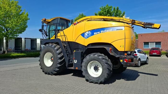 New Holland FR 9060 - Máy gặt đập thức ăn gia súc: hình 4 New Holland FR 9060 - Máy gặt đập thức ăn gia súc: hình 4