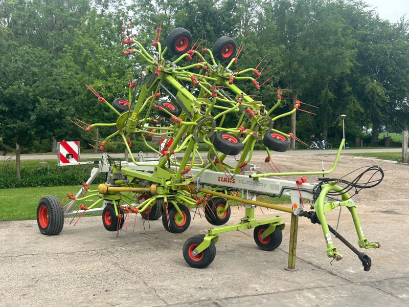 Claas Volto 1320 T Gedragen 13 meter schudder - Dàn trải/ Cào: hình 1 Claas Volto 1320 T Gedragen 13 meter schudder - Dàn trải/ Cào: hình 1