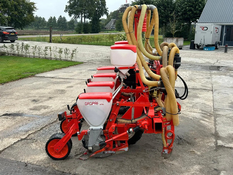 Gaspardo Gaspardo SP540 Maiszaaimachine 4 rijer Zaaimachine - Trang thiết bị gieo hạt: hình 3 Gaspardo Gaspardo SP540 Maiszaaimachine 4 rijer Zaaimachine - Trang thiết bị gieo hạt: hình 3