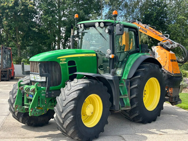 John Deere JD 7530 Premium AP Autopower Trekker - Máy cày: hình 2 John Deere JD 7530 Premium AP Autopower Trekker - Máy cày: hình 2