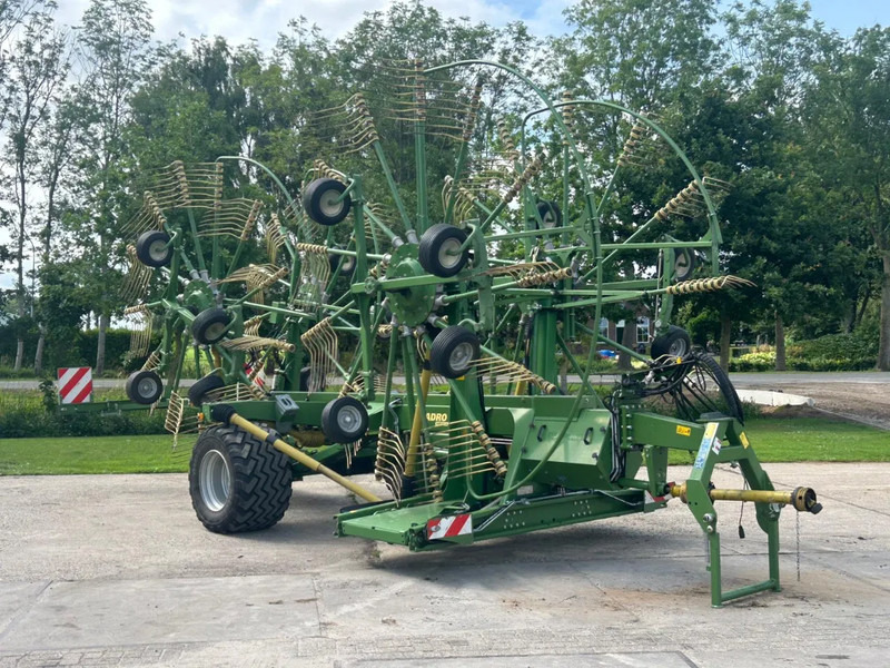Krone Swadro 1400 Plus 4 Rotorhark Zwiller - Dàn trải/ Cào: hình 1 Krone Swadro 1400 Plus 4 Rotorhark Zwiller - Dàn trải/ Cào: hình 1