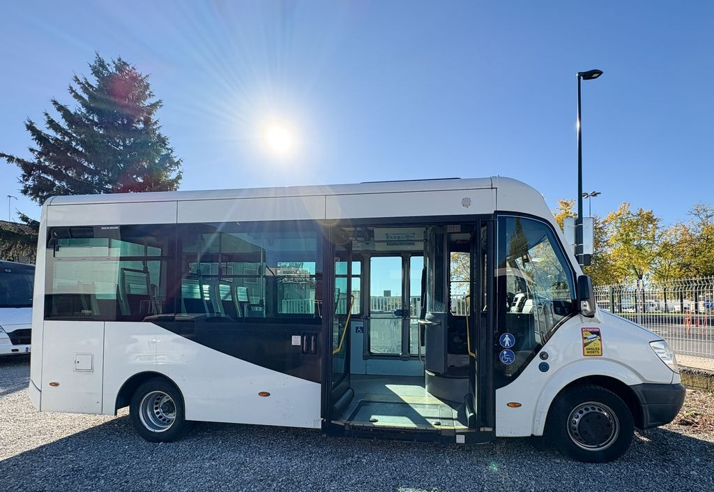 MERCEDES-BENZ MERCEDES CYTIOS 3 - Xe bus đô thị: hình 4 MERCEDES-BENZ MERCEDES CYTIOS 3 - Xe bus đô thị: hình 4