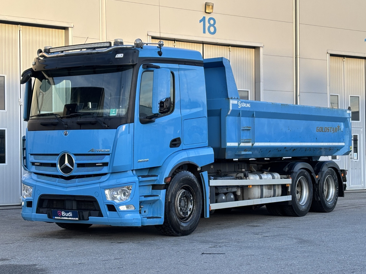 Schaktbil Mercedes-Benz Actros 2836 -2021 | Sörling Goldstar | Full-luft - Xe ben: hình 1 Schaktbil Mercedes-Benz Actros 2836 -2021 | Sörling Goldstar | Full-luft - Xe ben: hình 1