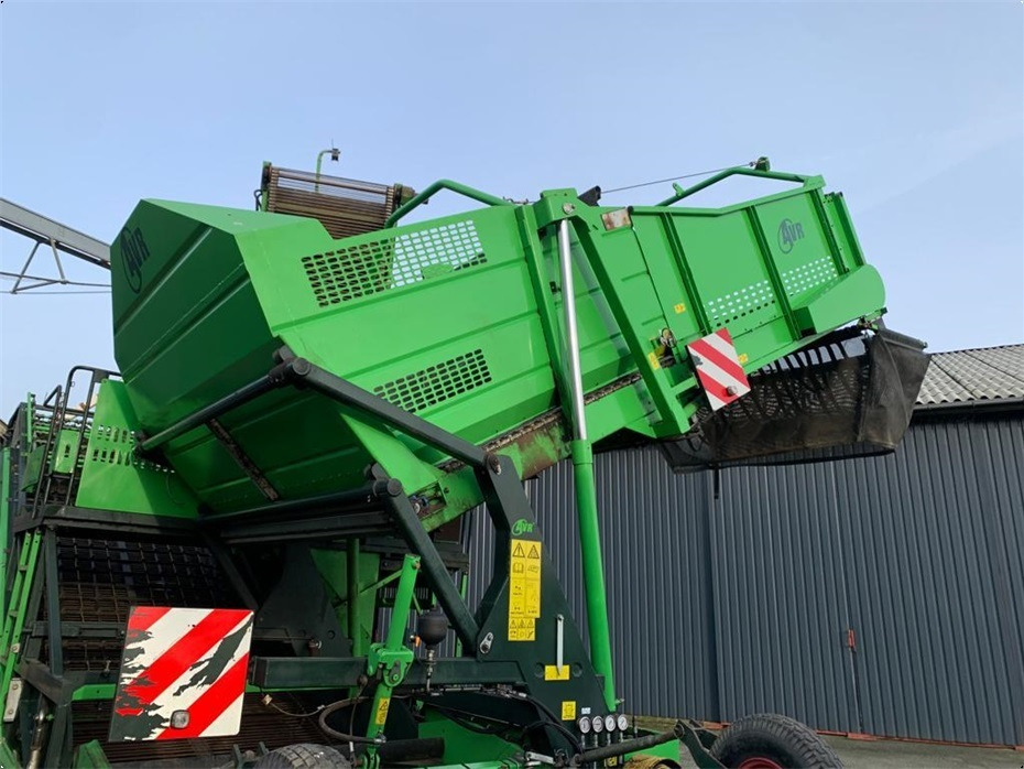 AVR
8200 Spirit Ekstra aksel med hjultræk - Máy thu hoạch khoai tây: hình 4 AVR
8200 Spirit Ekstra aksel med hjultræk - Máy thu hoạch khoai tây: hình 4