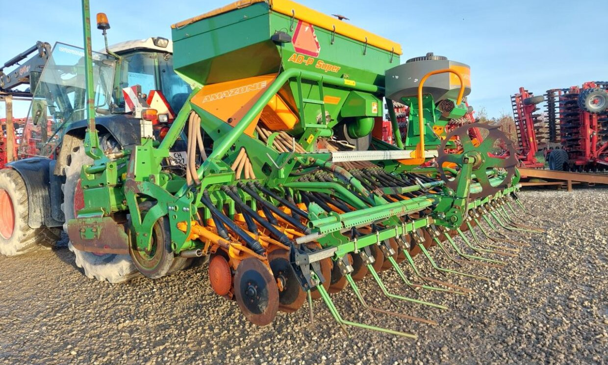 Amazone AD-P 403 / KG 4000 Greendrill - Máy gieo hạt liên hợp: hình 3 Amazone AD-P 403 / KG 4000 Greendrill - Máy gieo hạt liên hợp: hình 3