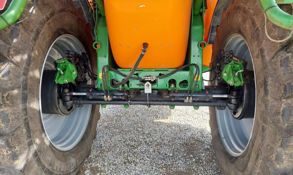 Amazone UX 6200 Super- 36m m GPS - Máy xịt kéo: hình 5 Amazone UX 6200 Super- 36m m GPS - Máy xịt kéo: hình 5