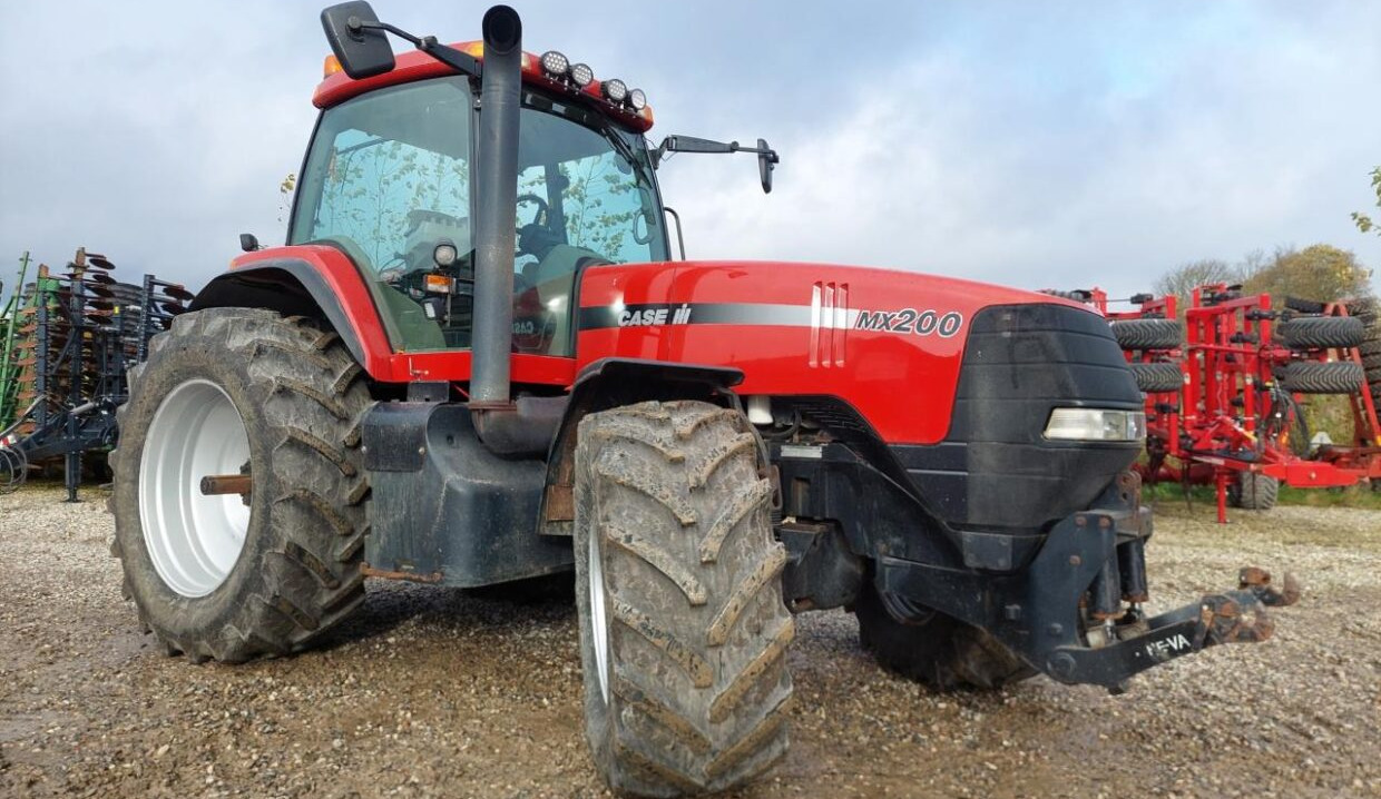 Case IH MAGNUM MX 200 - Máy cày: hình 2 Case IH MAGNUM MX 200 - Máy cày: hình 2