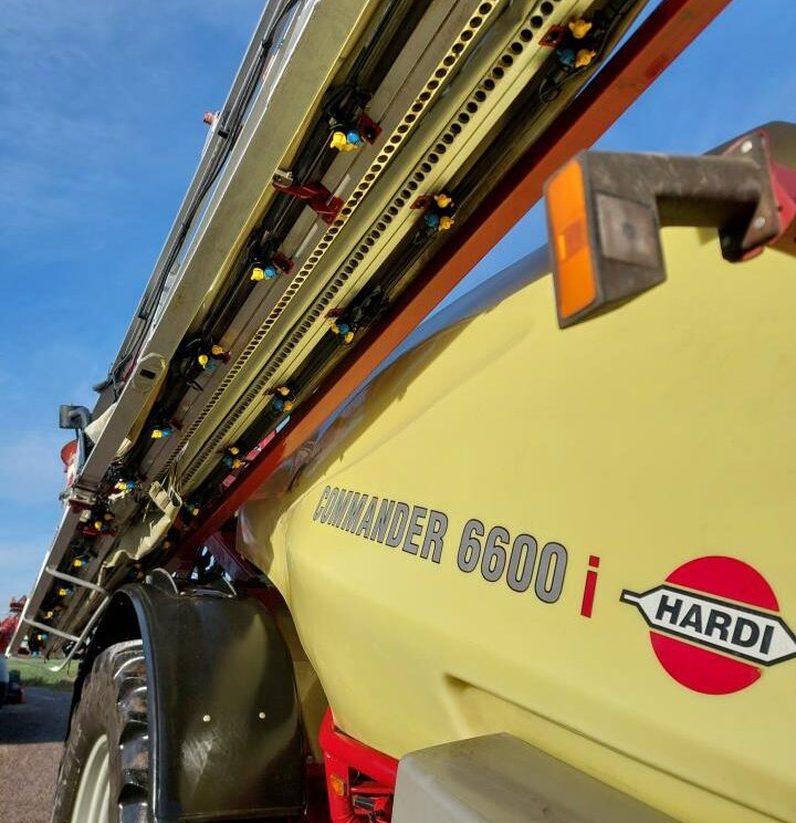 Hardi Commander 6600i - 36m Twin - Máy xịt kéo: hình 5 Hardi Commander 6600i - 36m Twin - Máy xịt kéo: hình 5