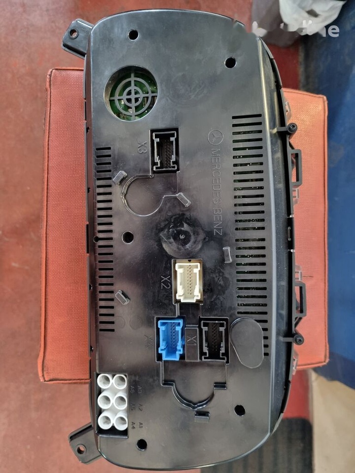 Daimler-Benz AXOR EURO 5 A0054468321 Mercedes-Benz AXOR EURO 5 - Bảng điều khiển cho Xe tải: hình 3 Daimler-Benz AXOR EURO 5 A0054468321 Mercedes-Benz AXOR EURO 5 - Bảng điều khiển cho Xe tải: hình 3