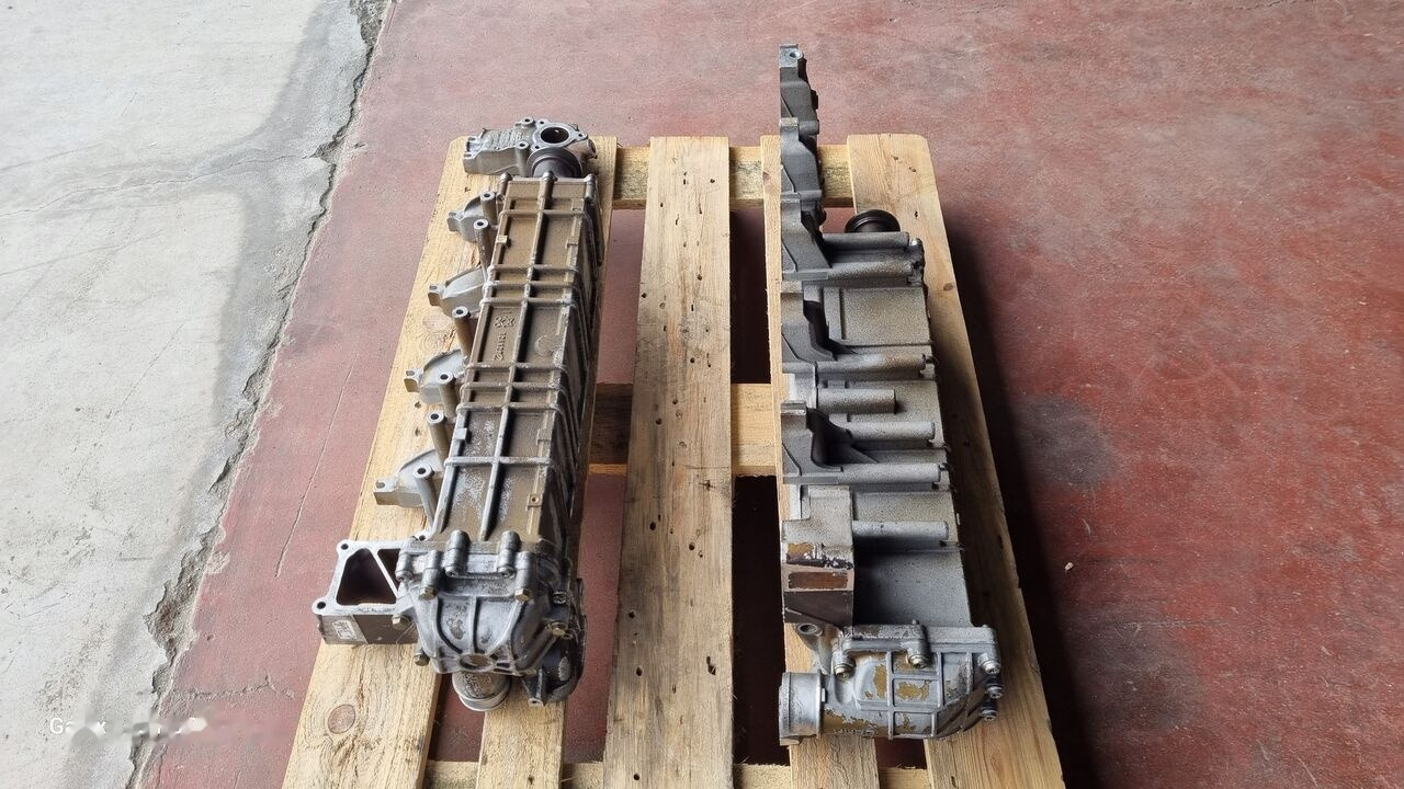 EXHAUST GAS COOLER Behr Mercedes-Benz ACTROS MP4 EURO 5-6 - Động cơ và các bộ phận cho Xe tải: hình 1 EXHAUST GAS COOLER Behr Mercedes-Benz ACTROS MP4 EURO 5-6 - Động cơ và các bộ phận cho Xe tải: hình 1