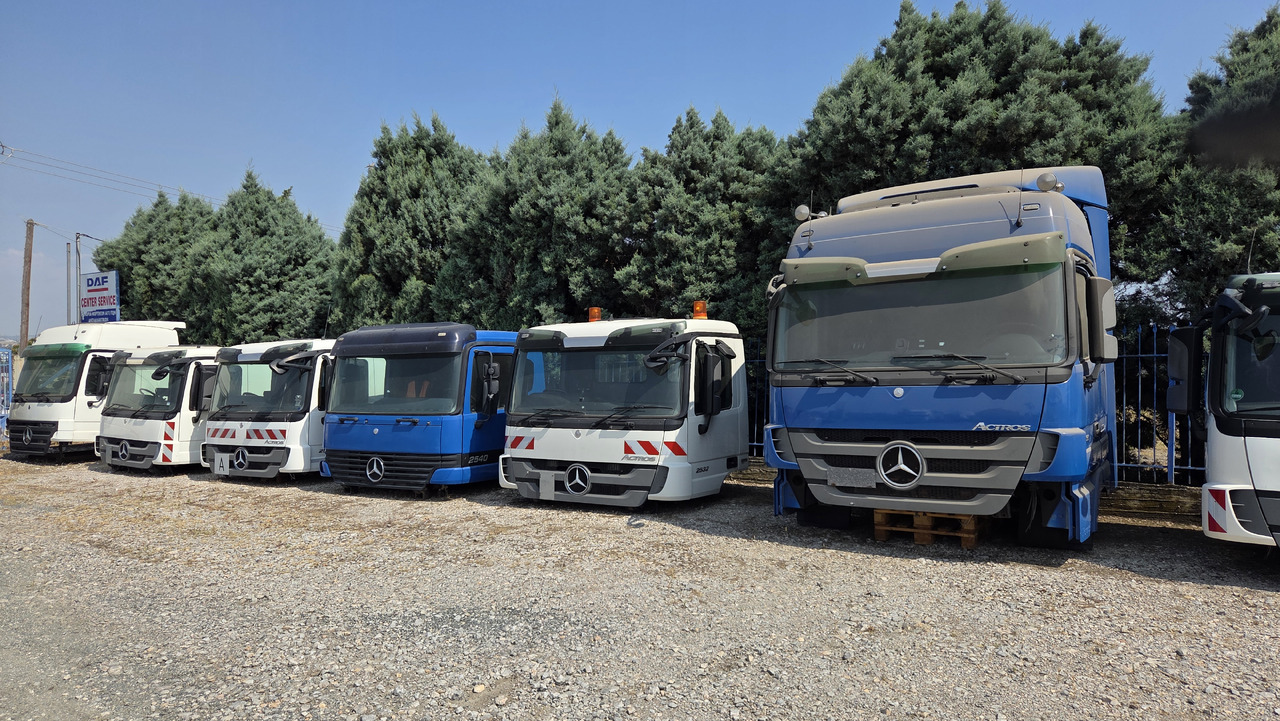 MERCEDES-BENZ ACTROS MP1-MP2-MP3 - Cabin: hình 1 MERCEDES-BENZ ACTROS MP1-MP2-MP3 - Cabin: hình 1