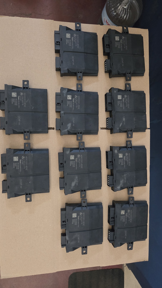 MERCEDES-BENZ CONTROL UNIT TM-BF - Bảng điều khiển cho Xe tải: hình 1 MERCEDES-BENZ CONTROL UNIT TM-BF - Bảng điều khiển cho Xe tải: hình 1