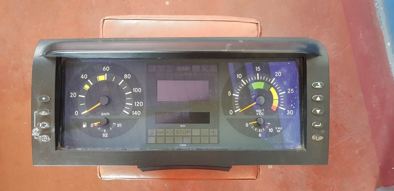 Mercedes-Benz ATEGO - Bảng điều khiển cho Xe tải: hình 1 Mercedes-Benz ATEGO - Bảng điều khiển cho Xe tải: hình 1