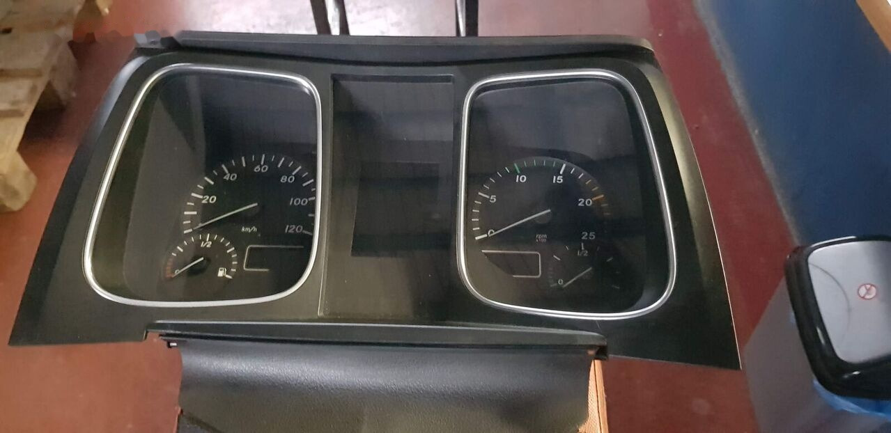 Mercedes-Benz INSTRUMENT PANEL ACTROS EURO 6 Mercedes-Benz ACTROS MP4 - Bảng điều khiển cho Xe tải: hình 2 Mercedes-Benz INSTRUMENT PANEL ACTROS EURO 6 Mercedes-Benz ACTROS MP4 - Bảng điều khiển cho Xe tải: hình 2