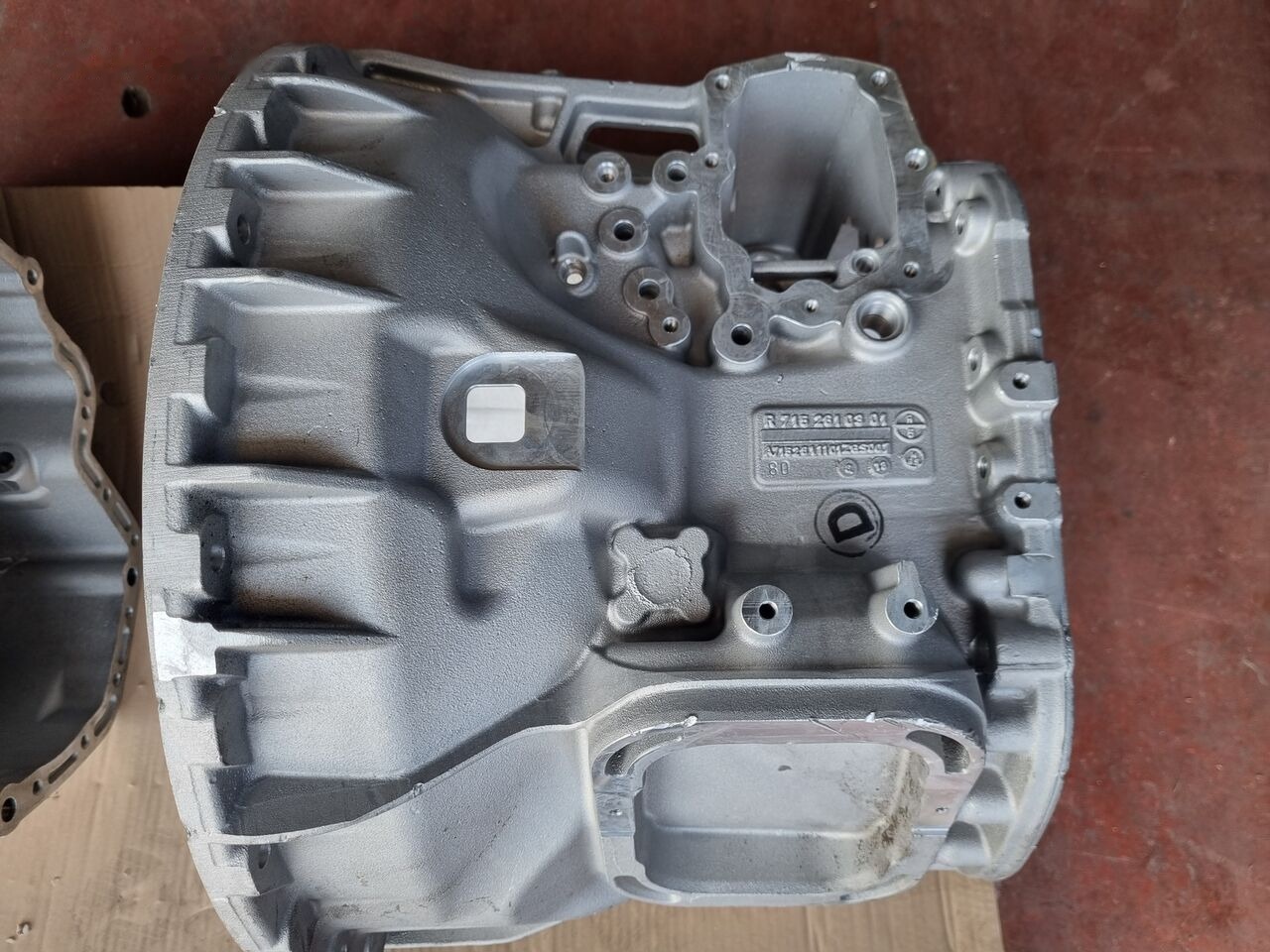 Mercedes-Benz TRANSMISSION HOUSING Mercedes-Benz ACTROS MP4 EURO 6 - Hộp số cho Xe tải: hình 2 Mercedes-Benz TRANSMISSION HOUSING Mercedes-Benz ACTROS MP4 EURO 6 - Hộp số cho Xe tải: hình 2