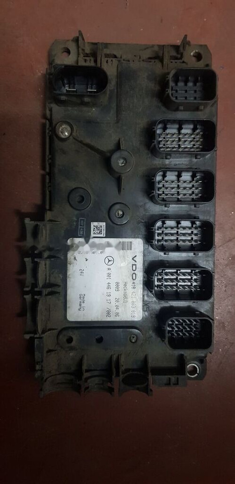 Mercedes-Benz instrumend panel Mercedes-Benz ACTROS MP2 - Bảng điều khiển cho Xe tải: hình 1 Mercedes-Benz instrumend panel Mercedes-Benz ACTROS MP2 - Bảng điều khiển cho Xe tải: hình 1