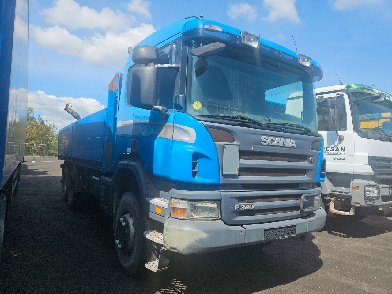 Scania P340 6x6 Pritsche Schaltgetriebe Blatt/Blatt - Xe tải thùng lửng/ Phẳng: hình 2 Scania P340 6x6 Pritsche Schaltgetriebe Blatt/Blatt - Xe tải thùng lửng/ Phẳng: hình 2