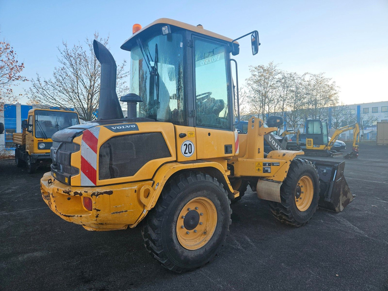 Volvo L30G Radlader mit Klappschaufel - Máy xúc lật bánh lốp: hình 3 Volvo L30G Radlader mit Klappschaufel - Máy xúc lật bánh lốp: hình 3