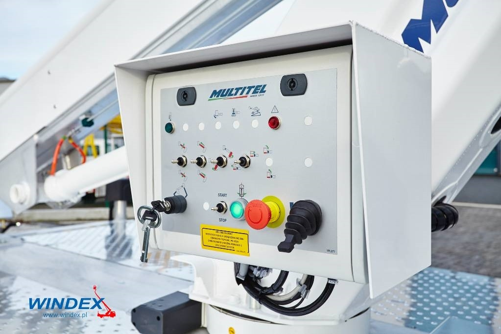 Nền bục trên không gắn trên xe tải Multitel MT 182 EX: hình 8
