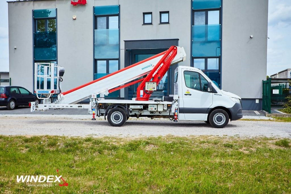 Multitel MTE 270 - Nền bục trên không gắn trên xe tải: hình 2 Multitel MTE 270 - Nền bục trên không gắn trên xe tải: hình 2