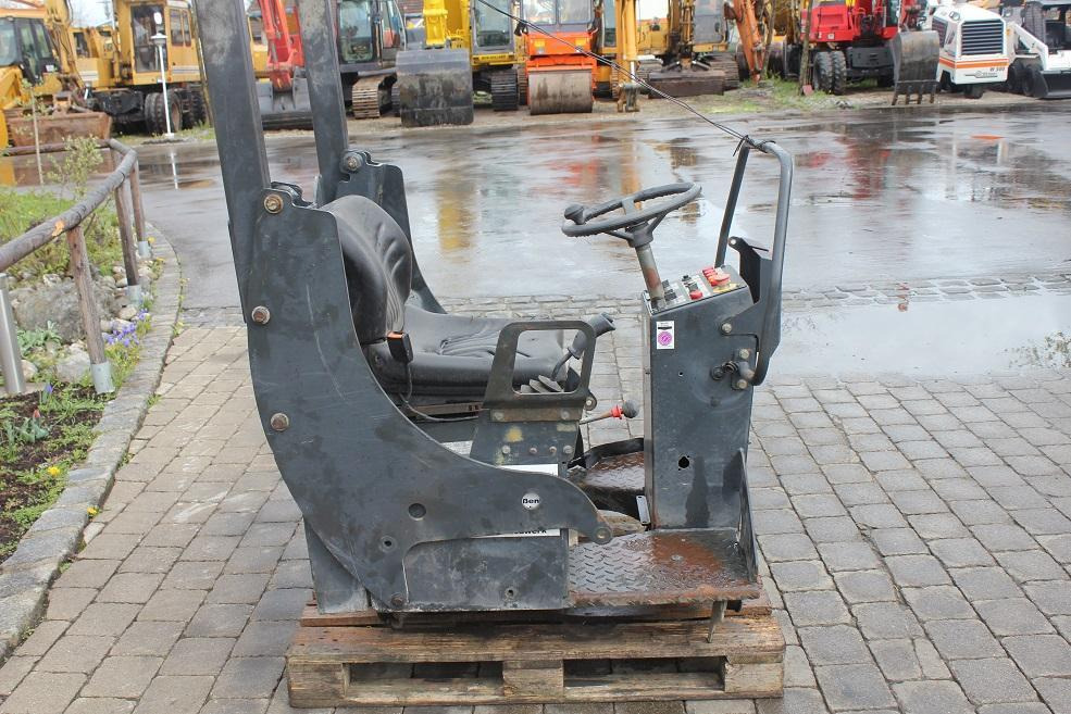 Bomag BW 100 AC 3 - Cabin và nội thất cho Xe lu kết hợp: hình 1 Bomag BW 100 AC 3 - Cabin và nội thất cho Xe lu kết hợp: hình 1