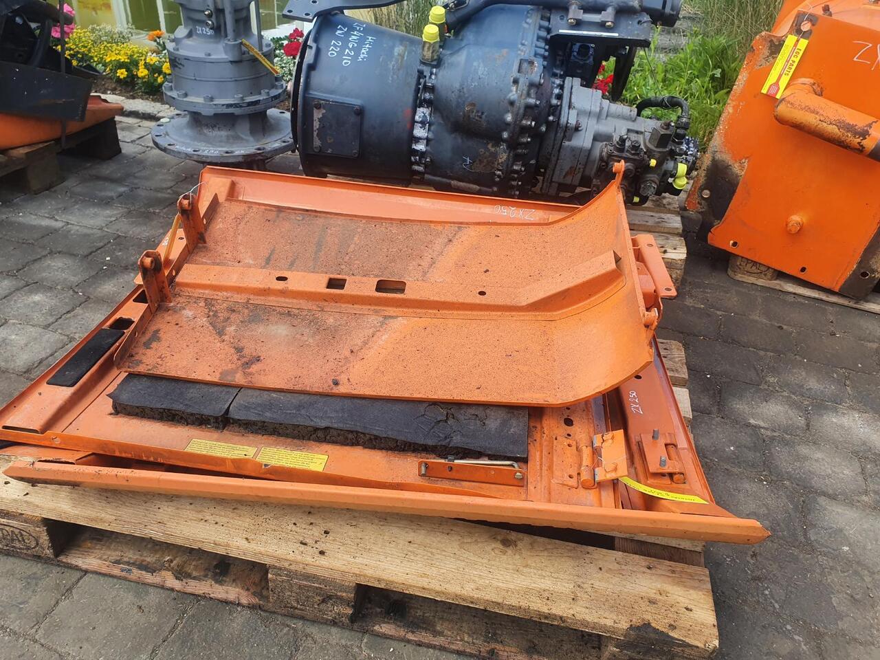 Hitachi ZX 250 - Thân xe và ngoại thất cho Máy xúc: hình 1 Hitachi ZX 250 - Thân xe và ngoại thất cho Máy xúc: hình 1