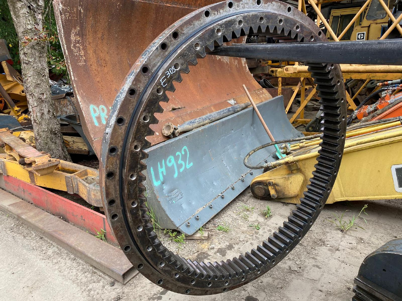 Holland E305 - Vòng bánh răng xoay cho Máy móc xây dựng: hình 5 Holland E305 - Vòng bánh răng xoay cho Máy móc xây dựng: hình 5