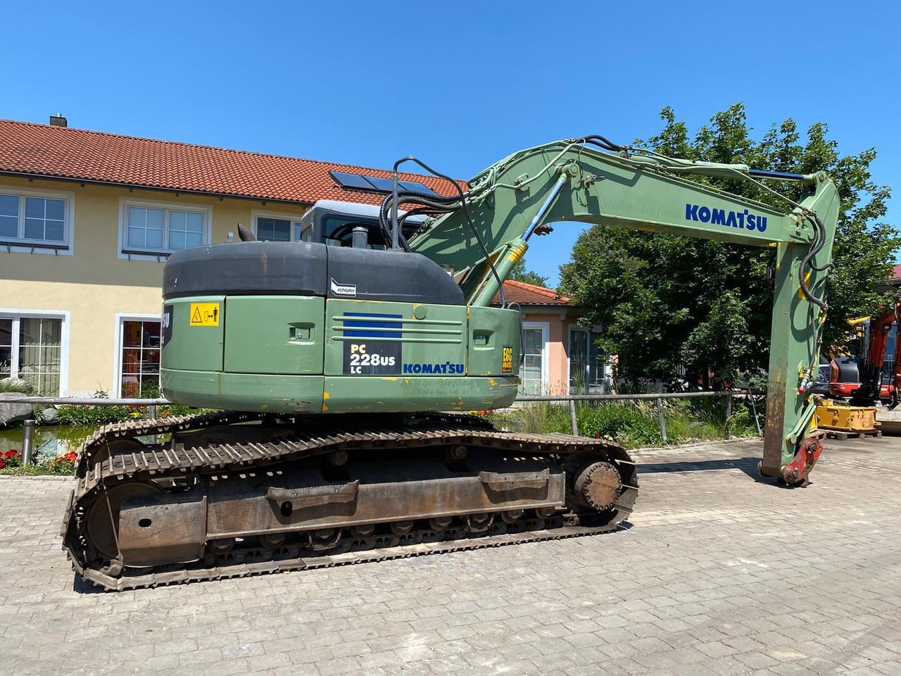 Komatsu PC 228LC 3K - Máy xúc bánh xích: hình 4 Komatsu PC 228LC 3K - Máy xúc bánh xích: hình 4