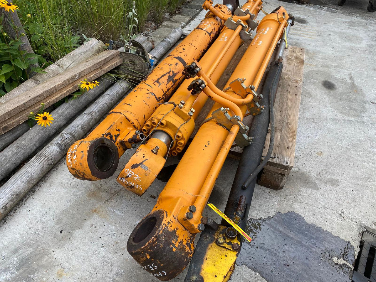 Samsung SE 210 - Xi lanh thủy lực cho Máy móc xây dựng: hình 4 Samsung SE 210 - Xi lanh thủy lực cho Máy móc xây dựng: hình 4