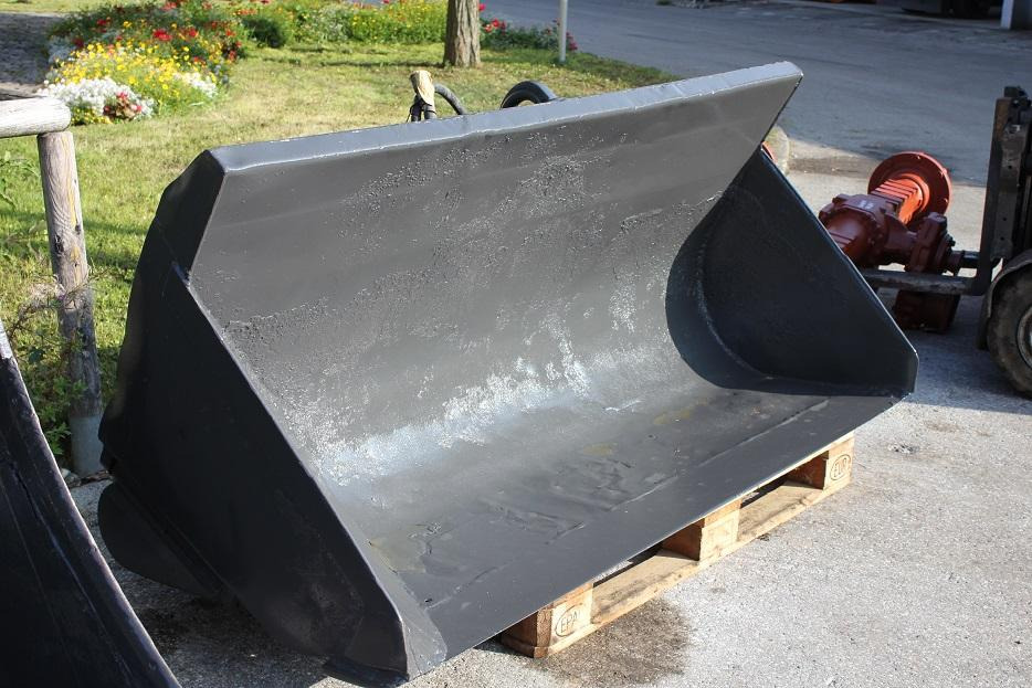 Schaeff SKL831/ ZL 6B - Gầu xúc lật cho Máy móc xây dựng: hình 1 Schaeff SKL831/ ZL 6B - Gầu xúc lật cho Máy móc xây dựng: hình 1