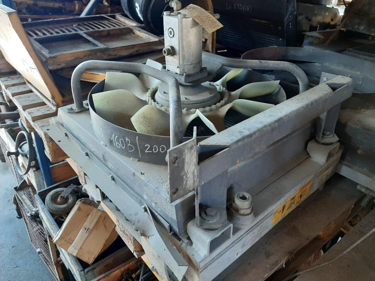 Volvo 160 B - Hệ thống làm mát cho Máy móc xây dựng: hình 3 Volvo 160 B - Hệ thống làm mát cho Máy móc xây dựng: hình 3