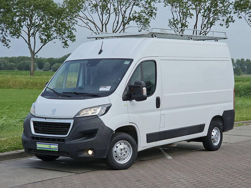 Peugeot Boxer 2.2 L2H2 Imperiaal Navi - Xe van chở hàng: hình 2 Peugeot Boxer 2.2 L2H2 Imperiaal Navi - Xe van chở hàng: hình 2