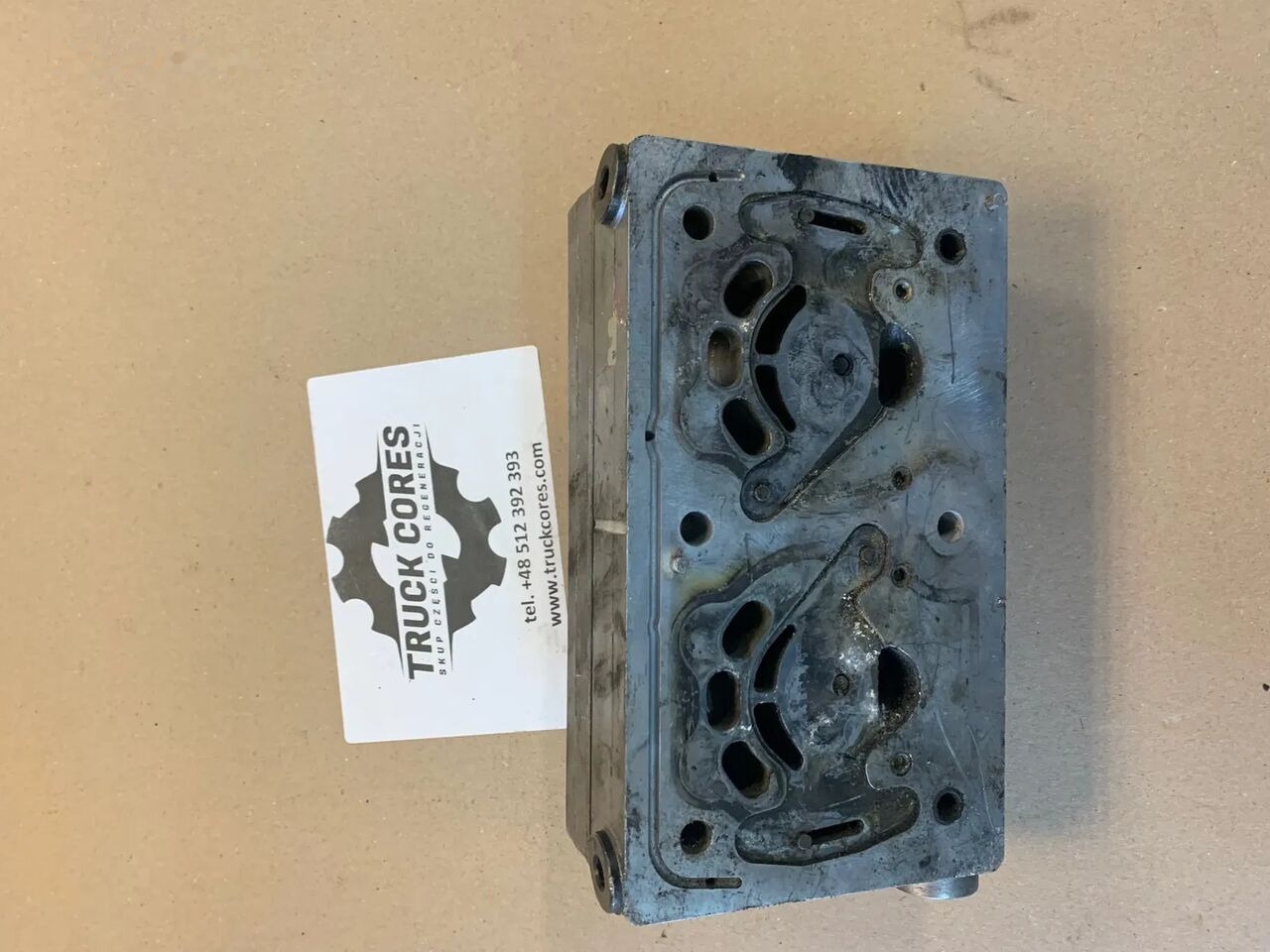 Głowica Kompresora DAF 106 XF, CF EURO 6 WABCO PACCAR 2020640 / - Bộ nén phanh hơi cho Xe tải: hình 2 Głowica Kompresora DAF 106 XF, CF EURO 6 WABCO PACCAR 2020640 / - Bộ nén phanh hơi cho Xe tải: hình 2