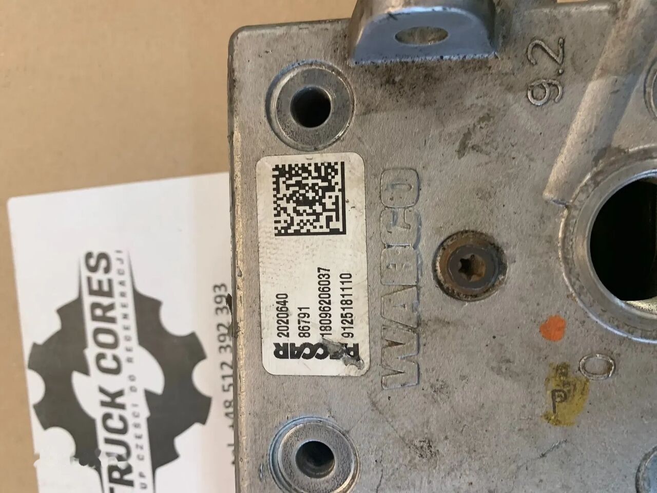 Głowica Kompresora DAF 106 XF, CF EURO 6 WABCO PACCAR 2020640 / - Bộ nén phanh hơi cho Xe tải: hình 3 Głowica Kompresora DAF 106 XF, CF EURO 6 WABCO PACCAR 2020640 / - Bộ nén phanh hơi cho Xe tải: hình 3