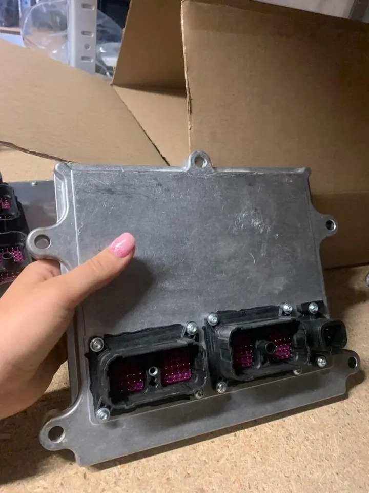 Nowy Sterownik Komputer Silnika ECU Cummins P4354531 CM2850A - ECU cho Xe tải: hình 1 Nowy Sterownik Komputer Silnika ECU Cummins P4354531 CM2850A - ECU cho Xe tải: hình 1