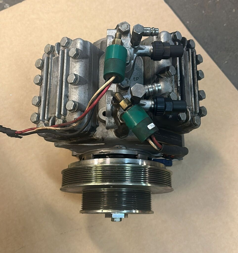 Sprężarka kompresor klimatyzacji Bock Eberspacher FKX40/470K 8862010000407 - Lốc điều hòa cho Xe tải: hình 5 Sprężarka kompresor klimatyzacji Bock Eberspacher FKX40/470K 8862010000407 - Lốc điều hòa cho Xe tải: hình 5