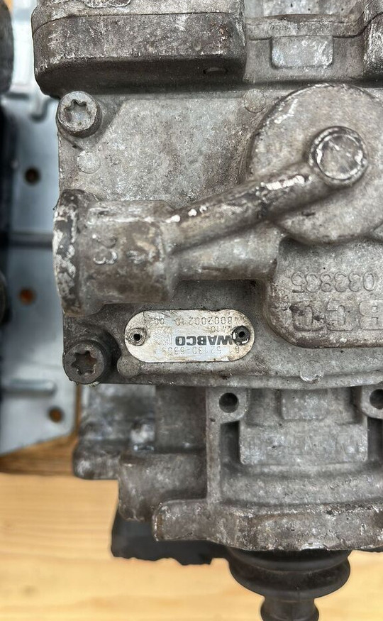 WABCO 4800200020 MAN TGL TGM truck - Van phanh cho Xe tải: hình 2 WABCO 4800200020 MAN TGL TGM truck - Van phanh cho Xe tải: hình 2