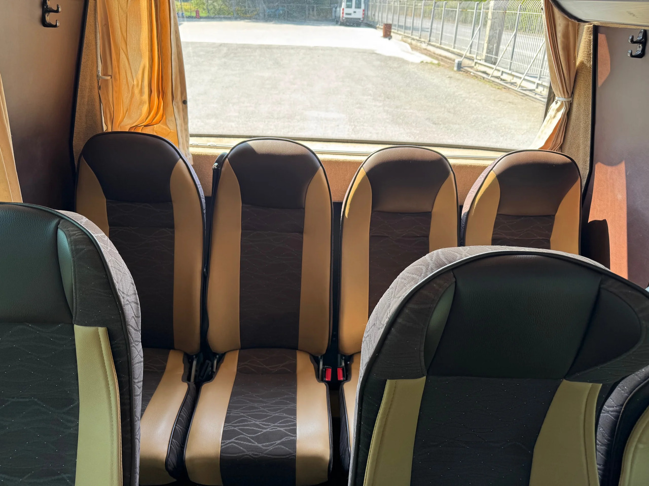 Xe đò MERCEDES-BENZ SPRINTER 519 CDI: hình 11
