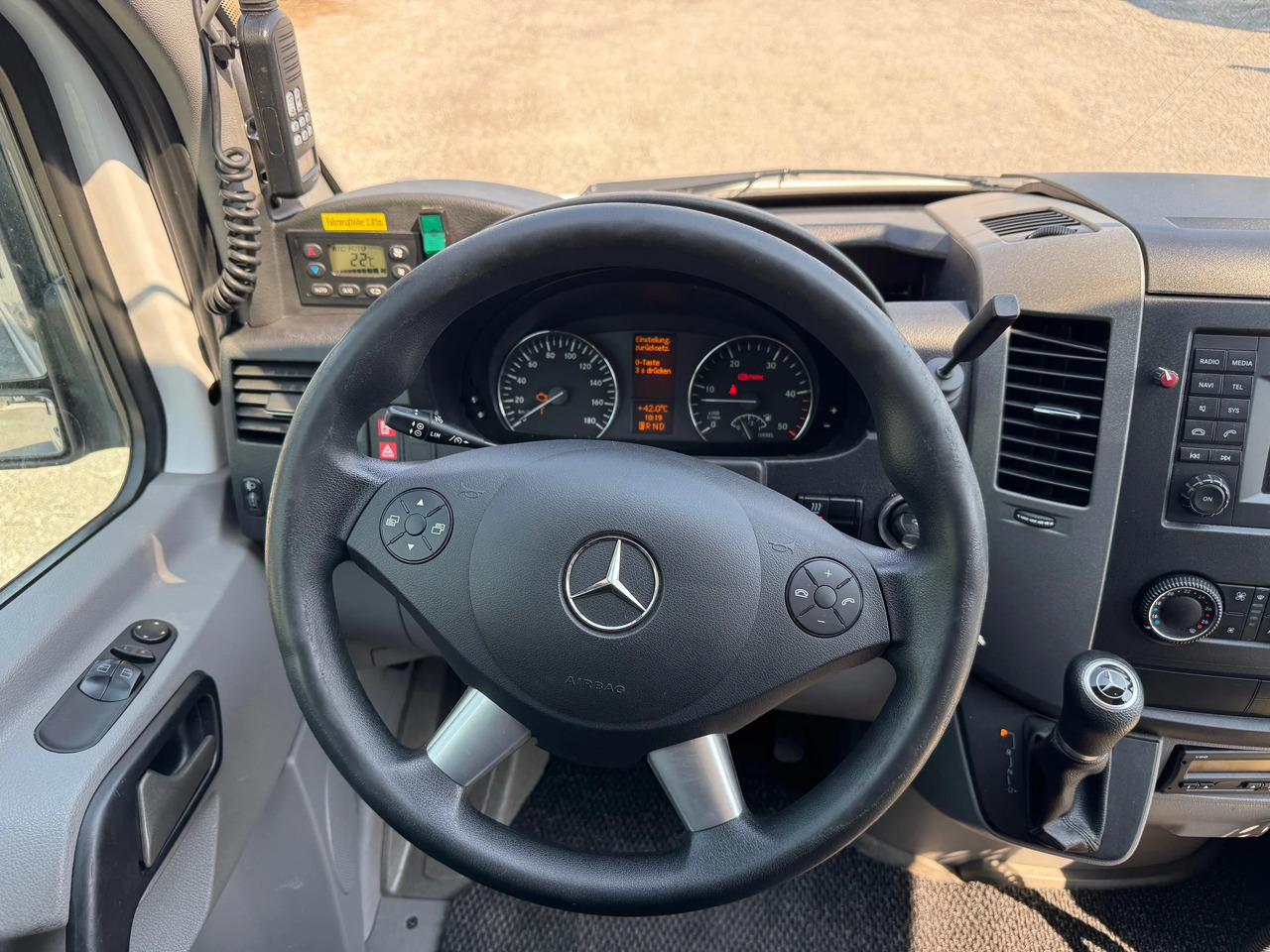 Xe đò MERCEDES-BENZ SPRINTER 519CDI (2015): hình 18