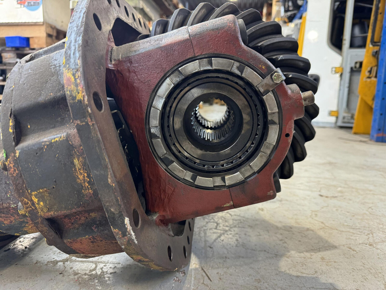 FAUN AUN HK 40 differential 11x27 - Bộ vi sai cho Cẩu bánh lốp: hình 3 FAUN AUN HK 40 differential 11x27 - Bộ vi sai cho Cẩu bánh lốp: hình 3