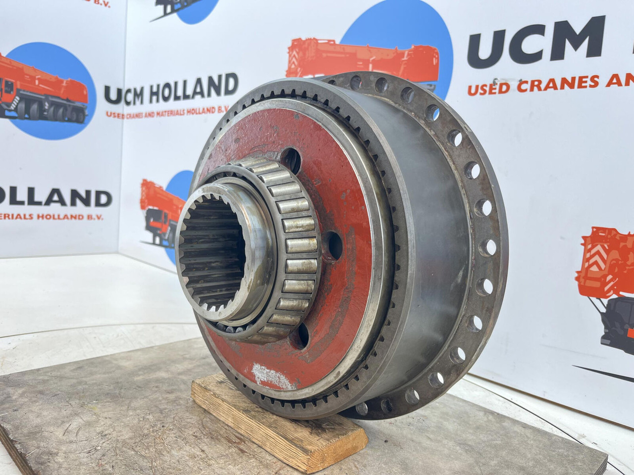 FAUN RTF 30 Planetary gear 15-23-63-36-3pl-H25-24 - Mô tơ di chuyển cho Cần cẩu: hình 3 FAUN RTF 30 Planetary gear 15-23-63-36-3pl-H25-24 - Mô tơ di chuyển cho Cần cẩu: hình 3