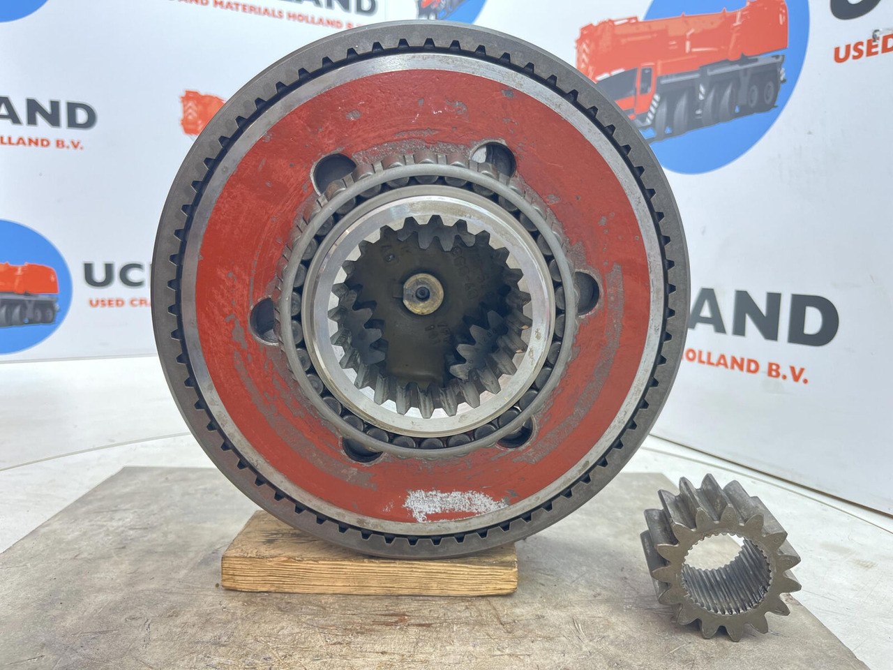 FAUN RTF 30 Planetary gear 15-23-63-36-3pl-H25-24 - Mô tơ di chuyển cho Cần cẩu: hình 5 FAUN RTF 30 Planetary gear 15-23-63-36-3pl-H25-24 - Mô tơ di chuyển cho Cần cẩu: hình 5