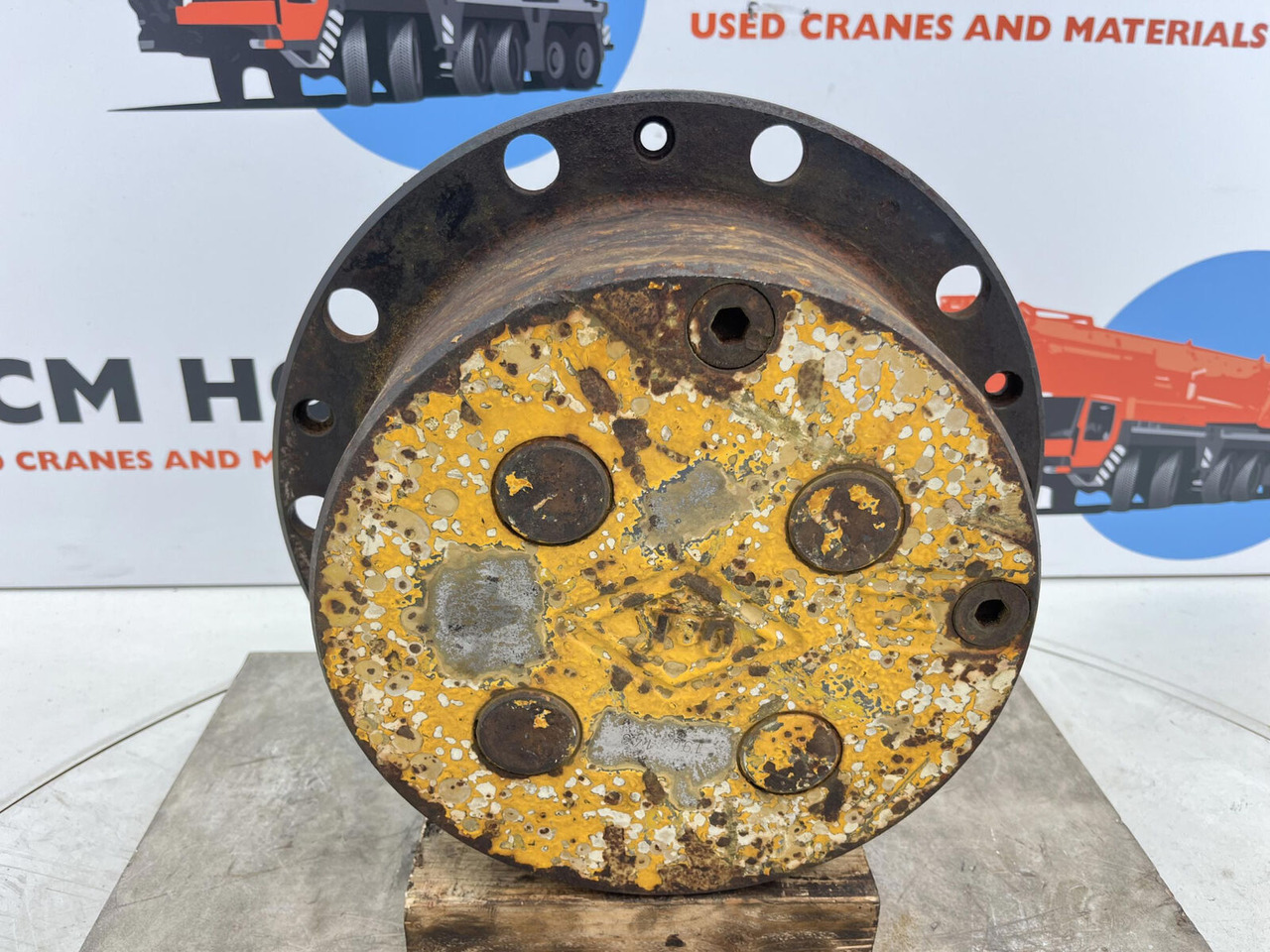 FAUN RTF 50 Planetary gear 19-22-65-36-4pl-H123-24 - Mô tơ di chuyển cho Cẩu bánh lốp: hình 1 FAUN RTF 50 Planetary gear 19-22-65-36-4pl-H123-24 - Mô tơ di chuyển cho Cẩu bánh lốp: hình 1