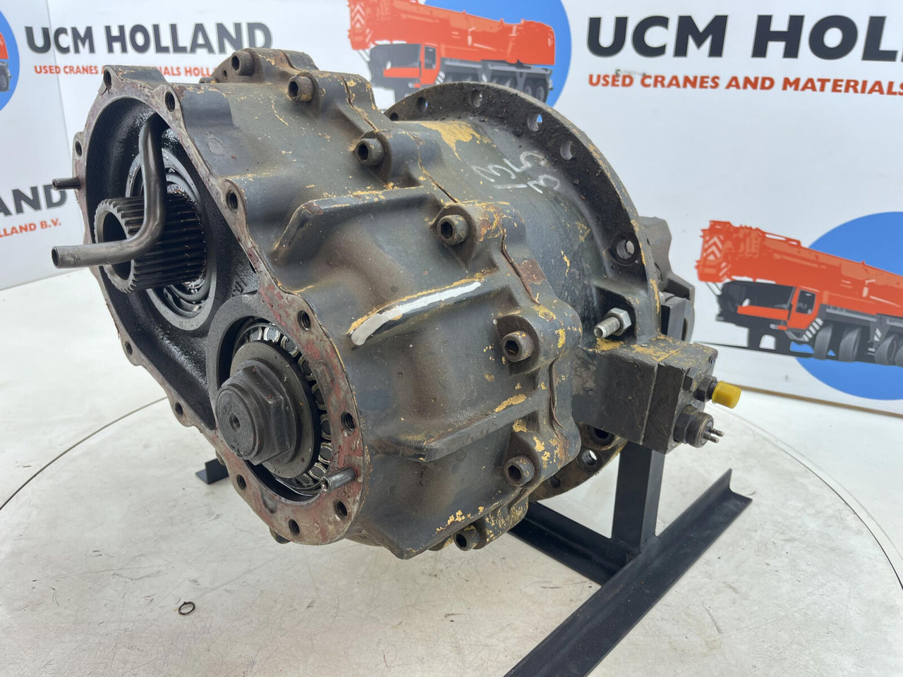 Grove AT 880 axle 3 drive through diff 13x35 - Bộ vi sai cho Cẩu bánh lốp: hình 3 Grove AT 880 axle 3 drive through diff 13x35 - Bộ vi sai cho Cẩu bánh lốp: hình 3