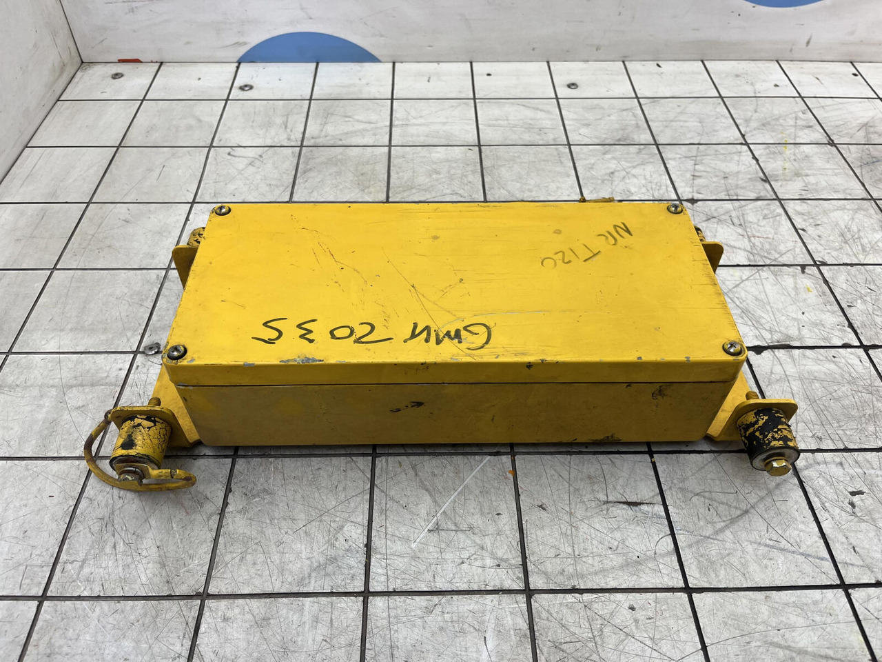 Grove GMK 2035 angle unit - Linh kiện điện cho Cẩu bánh lốp: hình 3 Grove GMK 2035 angle unit - Linh kiện điện cho Cẩu bánh lốp: hình 3